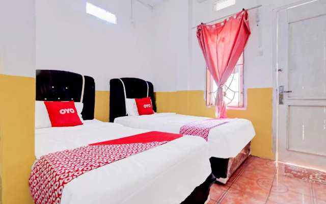 OYO 90307 Fj Alfaeyza Kost