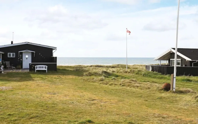 10 Person Holiday Home in Lokken-by Traum