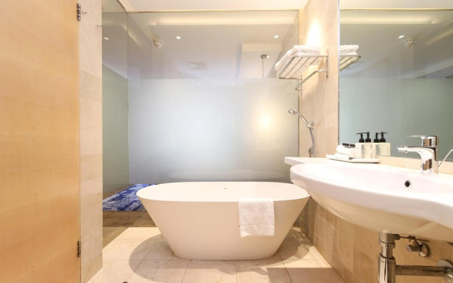 The Vineyard Hotel