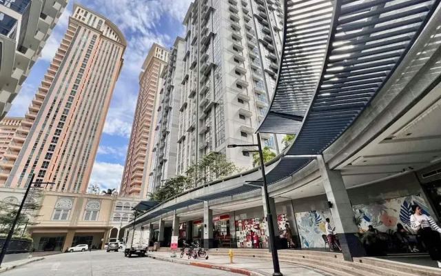 BGC Mckinley City Center Apartments