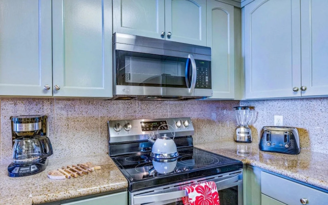 Hololani B 201 2 Bedroom Condo