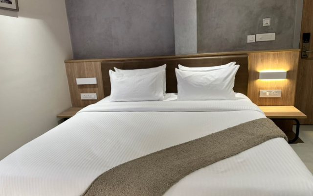 32 Urban by Akoya Hotels - Gachibowli, West Hyderabad