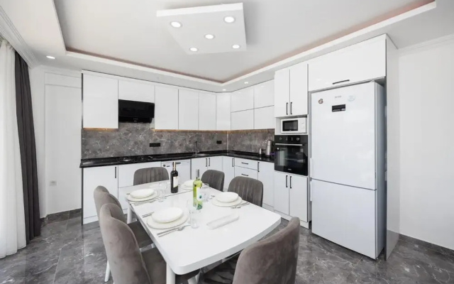 Villa Grand Yasar 4 With 4 Bedrooms and 4 Bathrooms