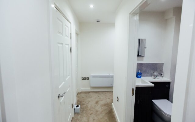 Cloud 89 Service Apartments