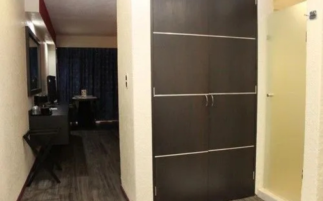 Hotel Parque Satelite