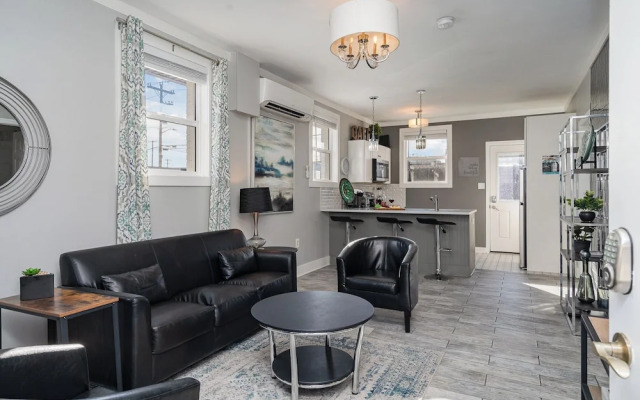 Opulent Pearl - Private Patio - Mins to Broadway