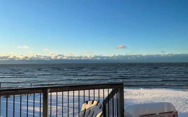 Waterfront W Private Lake Access Indoor Fireplace