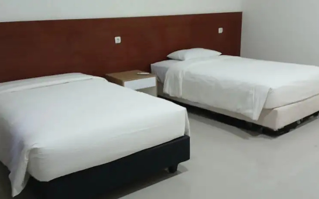 Edotel Saptra SMKN 1 PUJUT – Guest Rooms – Kecamatan Pujut