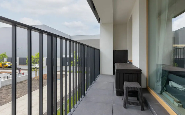 Apartment Kotsisa + Parking by Renters