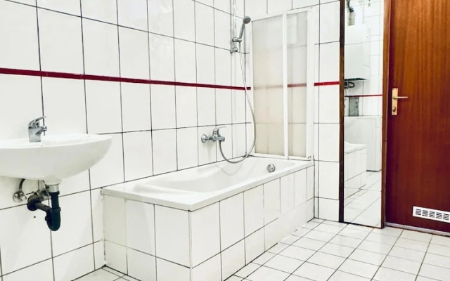 Stylish 5BR 7min to Westbahnhof