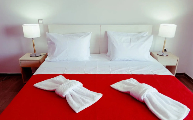 La Luna Hotel