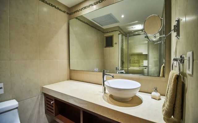 Aldea Zama Penthouse w Private Rooftop Jacuzzi