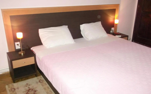 Hotel Vila Silia