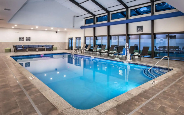 Doubletree by Hilton Monroe Township Cranbury