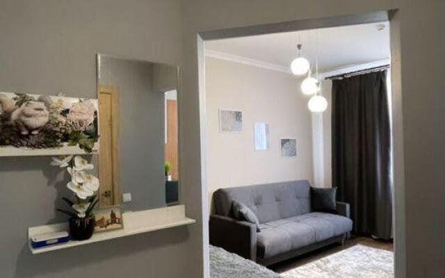 Апартаменты на улице Октябрьская 221/3