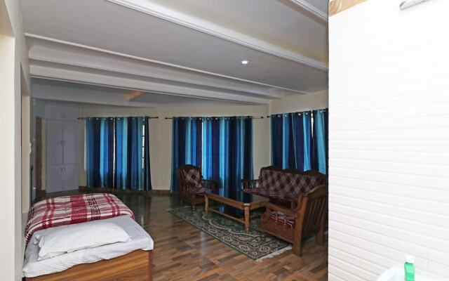 OYO 13042 Home Elegant 3BHK Picture Palace