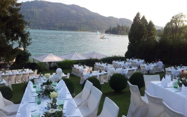 Eva Hof Lakeside Suites