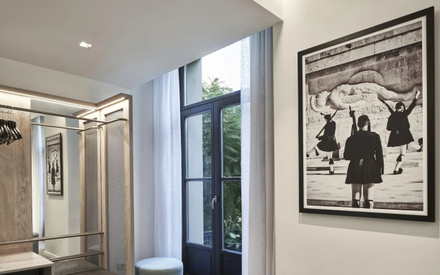 NLH MONASTIRAKI - Neighborhood Lifestyle Hotels