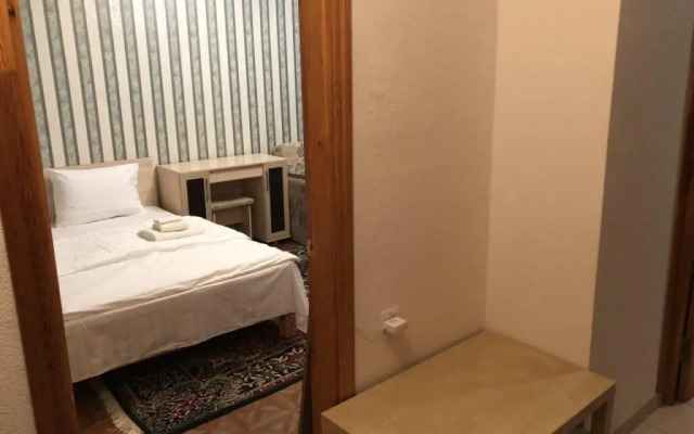 Hostel Leningradskiy 8