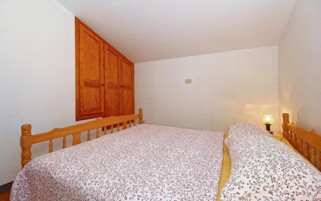 Nice Apartment in Porec With 2 Bedrooms