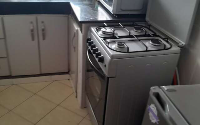 Charming 1-bed House in Nairobi Katani Rd