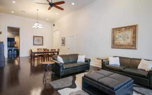 Luxury 4Br Condo In Downtown By Hosteeva