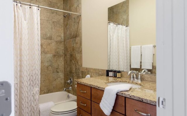 Spacious 3 BR Near Downtown by Domio