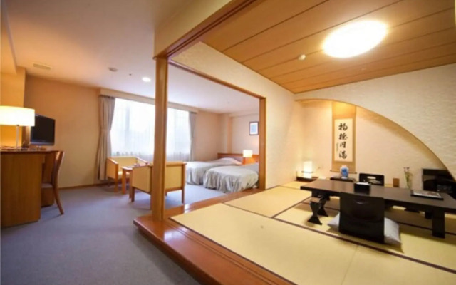 Yufuin Hotel Shuhokan