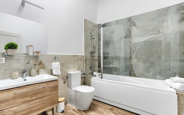 ARI Central Grand Apartments-Luxury Stay