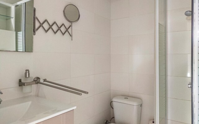 Nice Home in Rekem-lanaken With 2 Bedrooms