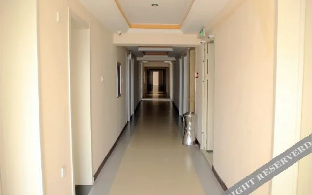 Super 8 (Jinzhou South Bridge)