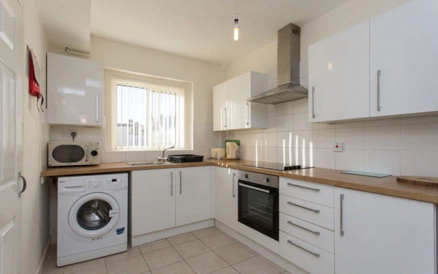 Townhouse @ Briggs Avenue Crewe