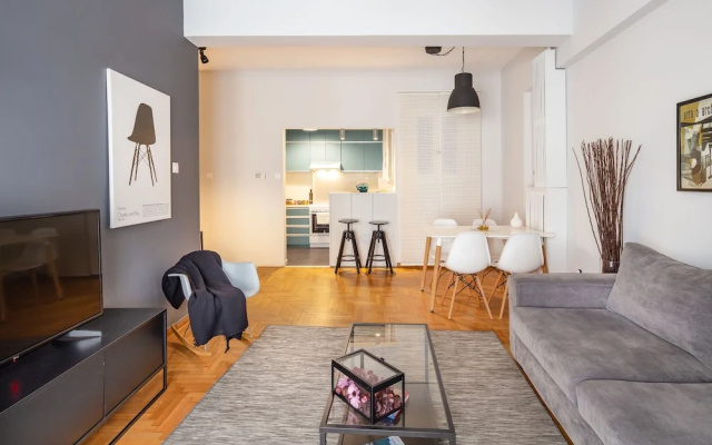 UPSTREET Modern Downtown Flat -Acropolis