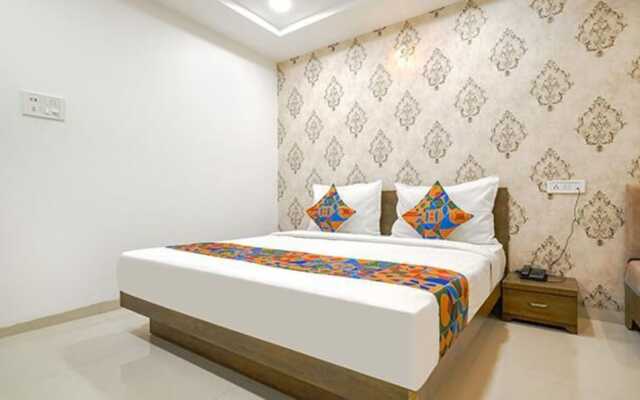 Fabhotel Ten Eleven