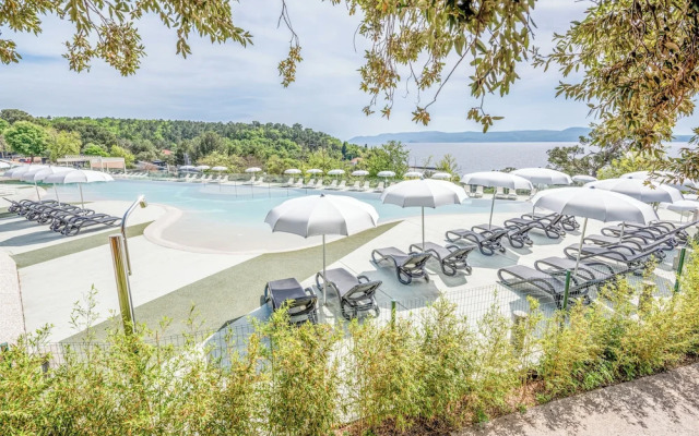 Elements Camp Selce