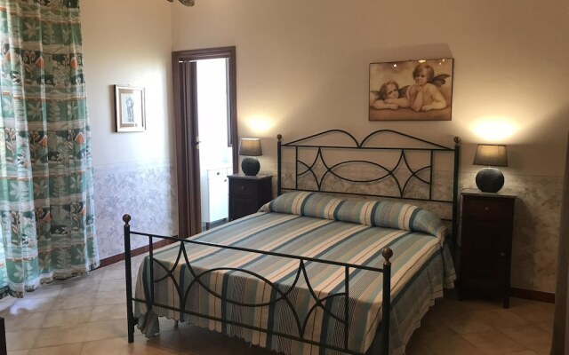 Villa With 4 Bedrooms in Campobello di Licata, With Private Pool, Encl