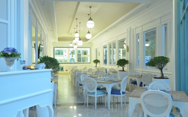 Noor Hotel