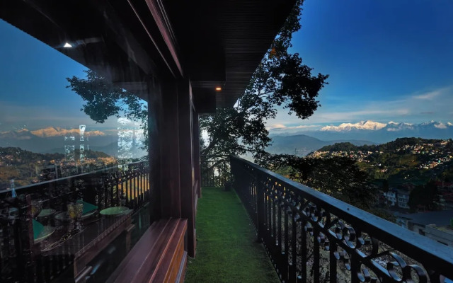 The West Gate Posada By Summit