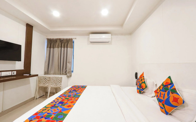 OYO Flagship 69518 Blue Dawn Dlf