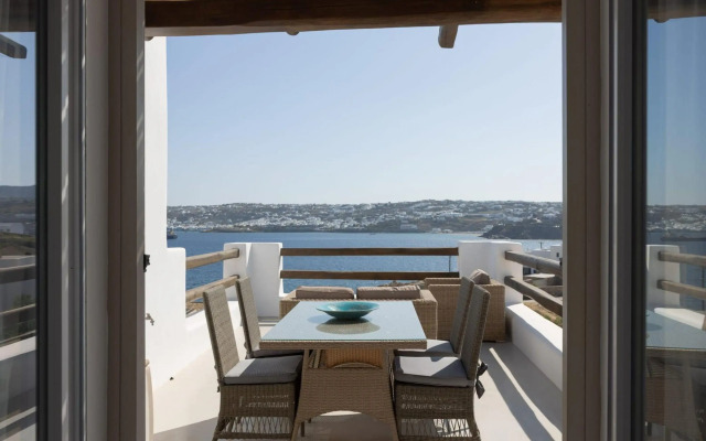 Luxury House with Private Pool 1A