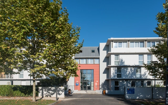Comfort Suites Pau Idron