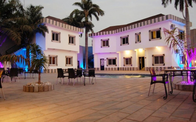 R & K Guest Palace