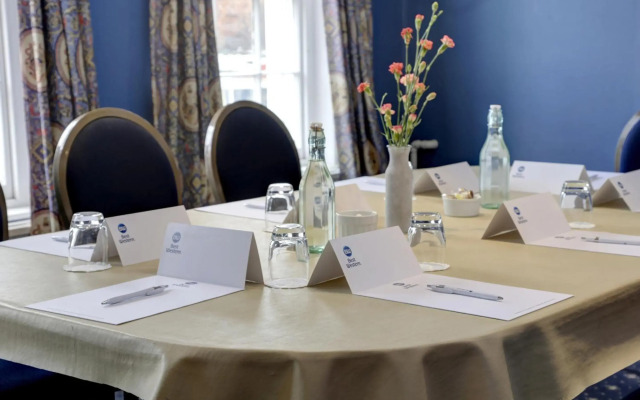 The Rose and Crown Hotel – Tonbridge