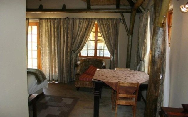 African Flair Country Lodge