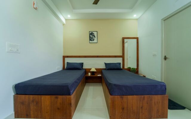 Wandr Taurus - Sarjapur, Vaishnavi Tech Park, Manipal Hospital