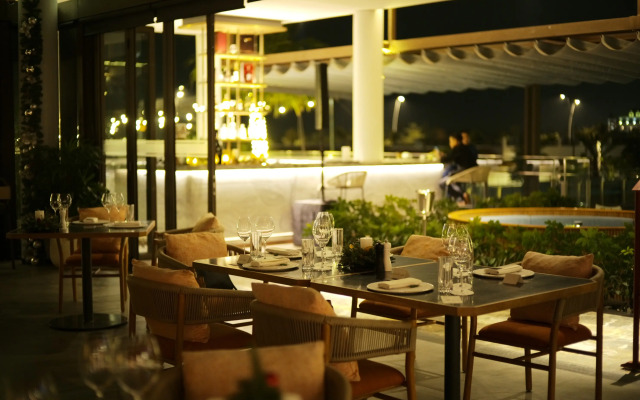 Oakwood Ha Long