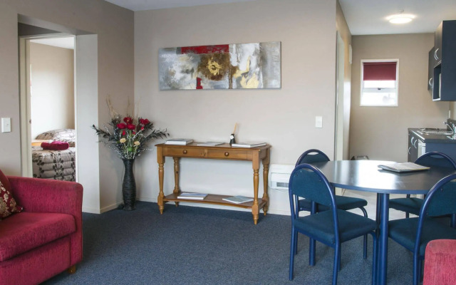 Phoenix Motel