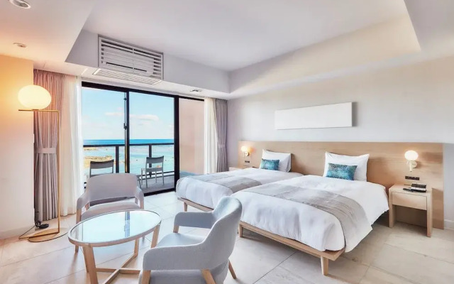 Hotel Shigira Mirage Beach Front