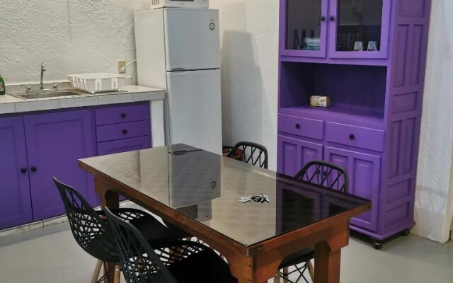 2 bedroom apartment with a/c Wi-Fi best location!