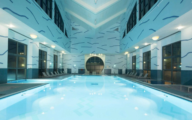 Disney's Hotel New York - The Art of Marvel